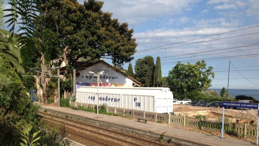 SUD EST, TOUT PRÈS DE LA FRONTIÈRE ITALIENNE: Un wagon  pas comme les&nbsp;autres…