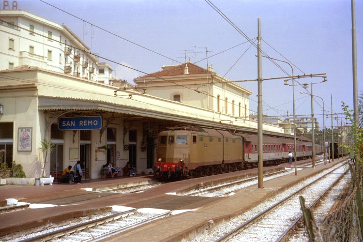 HISTOIRE: ITALIE, la gare de San&nbsp;Remo