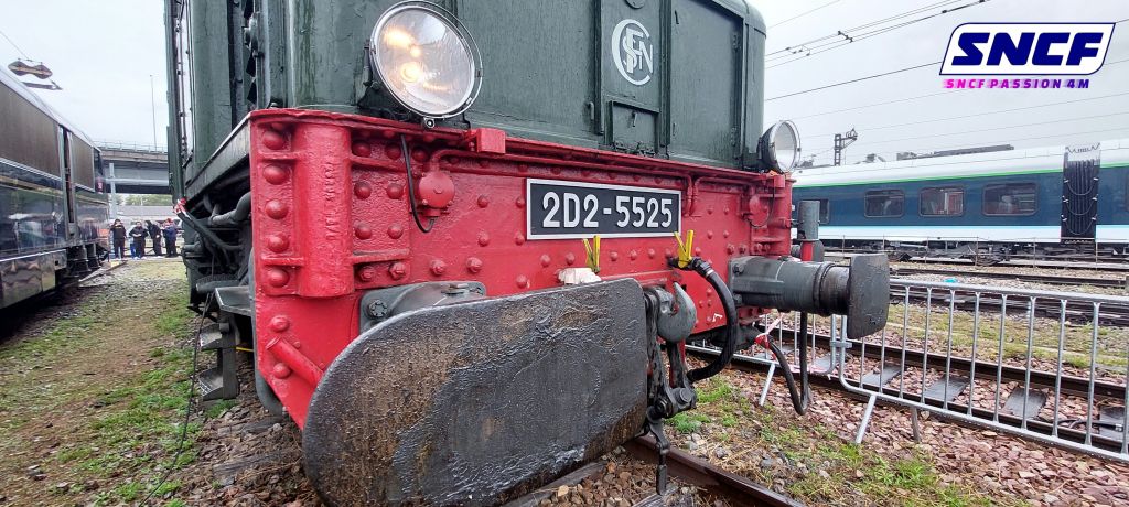 2D2 5525 UNE LOCOMOTIVE MYTHIQUE: Le portrait de la grande&nbsp;Dame