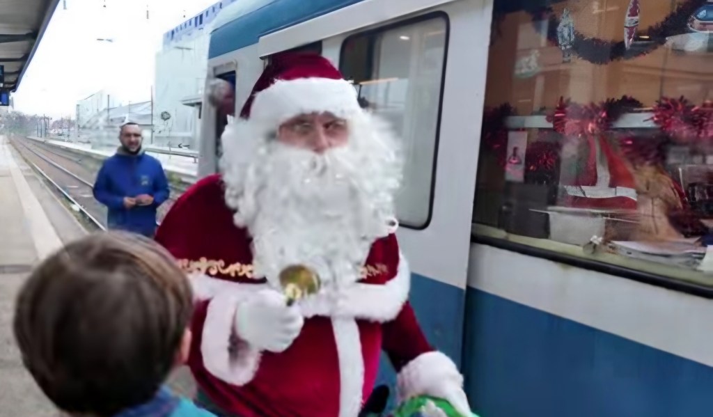 FLASH VIDÉO: Le train du Père Noël de l&rsquo;X2800 du haut&nbsp;Doubs