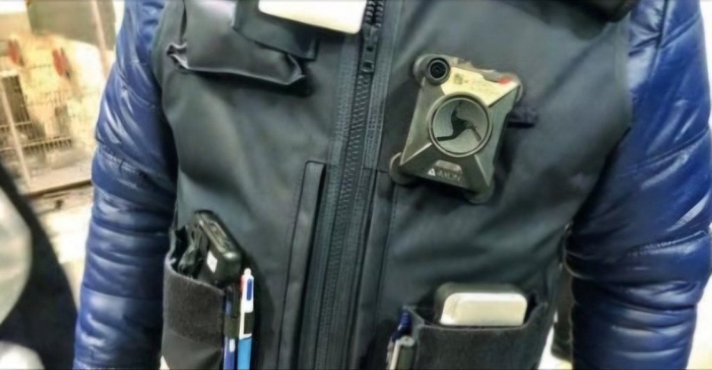 DECRET:  Feu vert à la caméra-piéton pour les&nbsp;contrôleurs