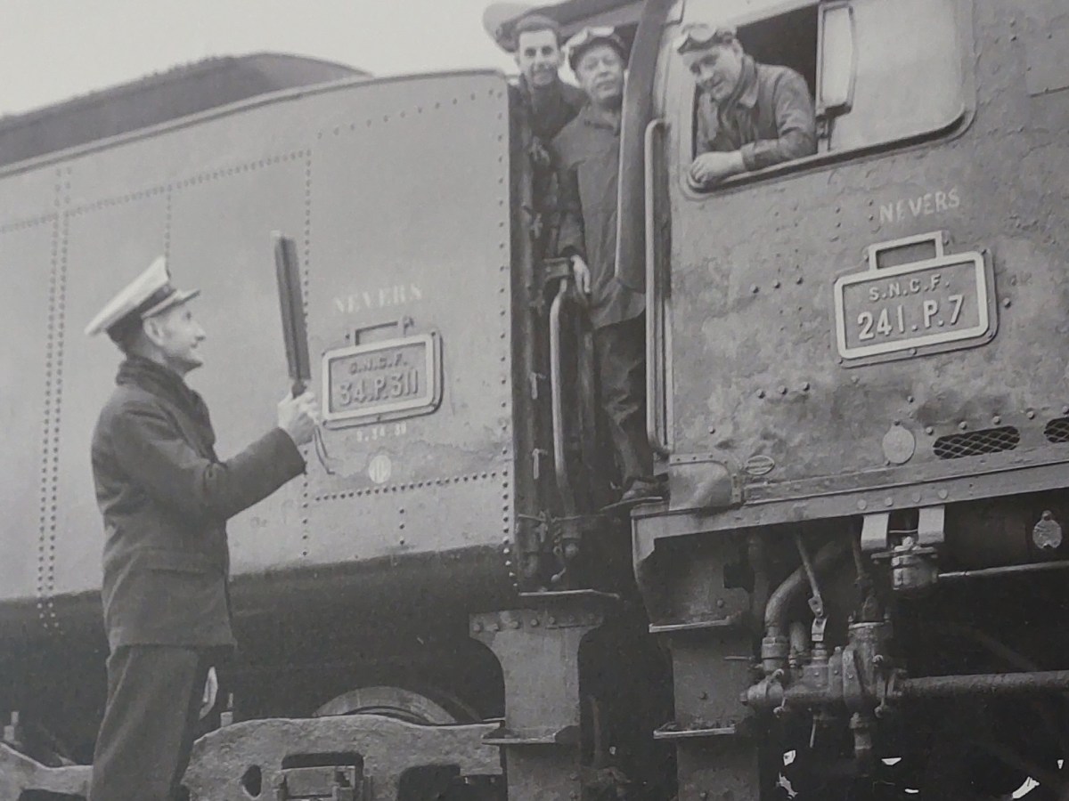 Dans le hall de la gare de&nbsp;Nevers…