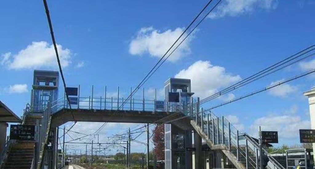 Pour garantir la sécurité des passager, la SNCF va installer une passerelle à la halte ferroviaire du&nbsp;Molay-Littry
