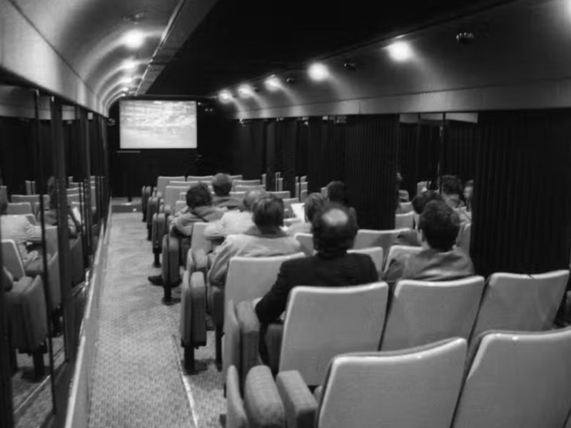 Quand la SNCF transformait ses trains en salle de cinéma, en&nbsp;1983